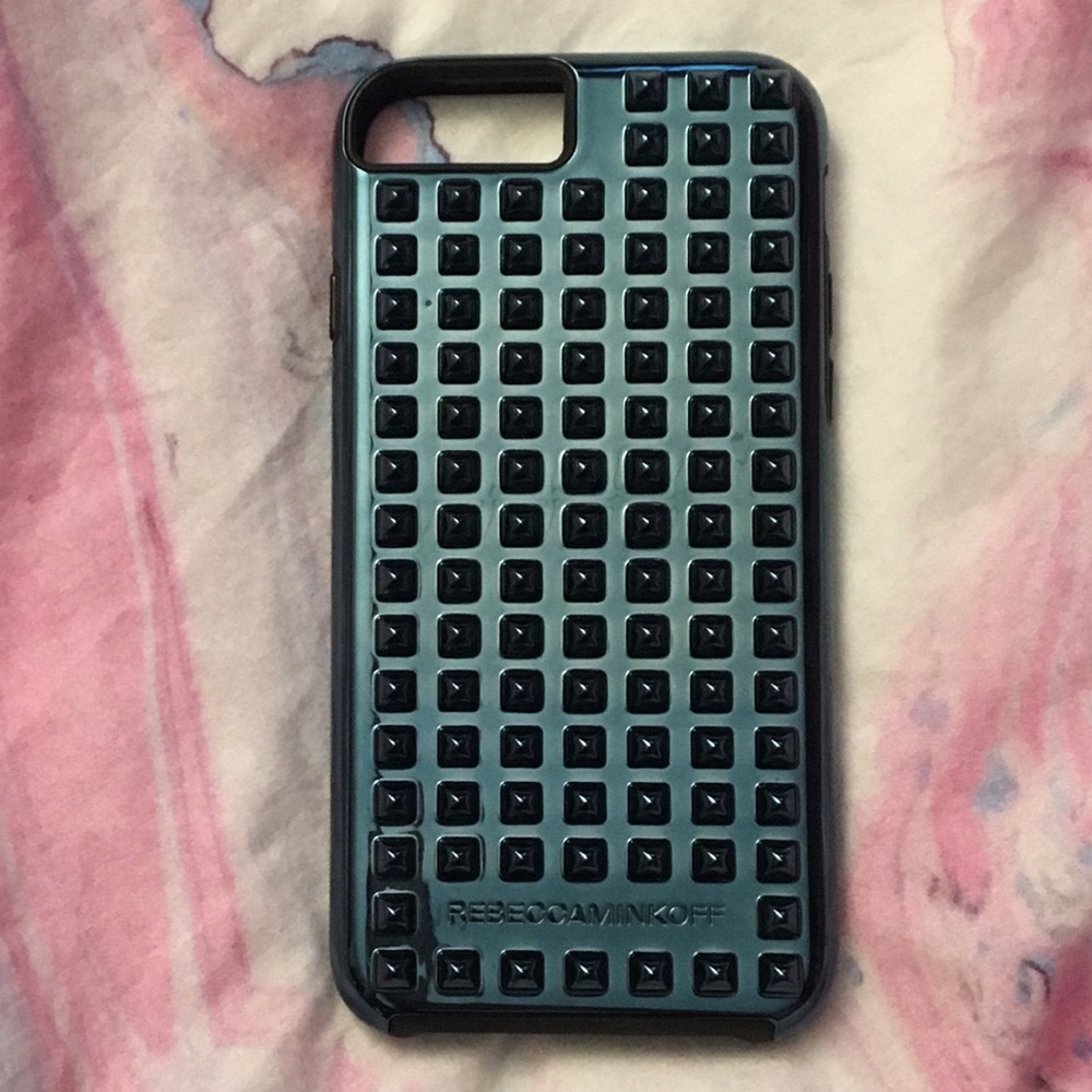 Studded iPhone 6/6s/7/8 Case